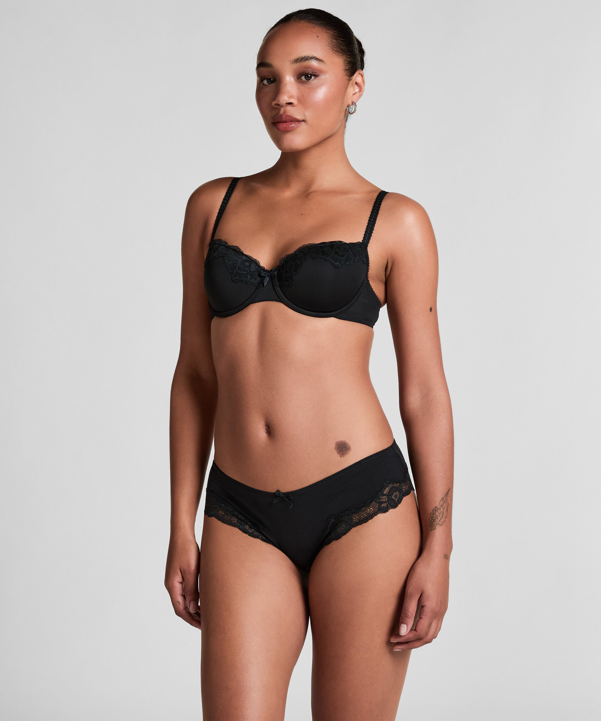 Truser Secret Lace, Svart Truser Secret Lace, Svart