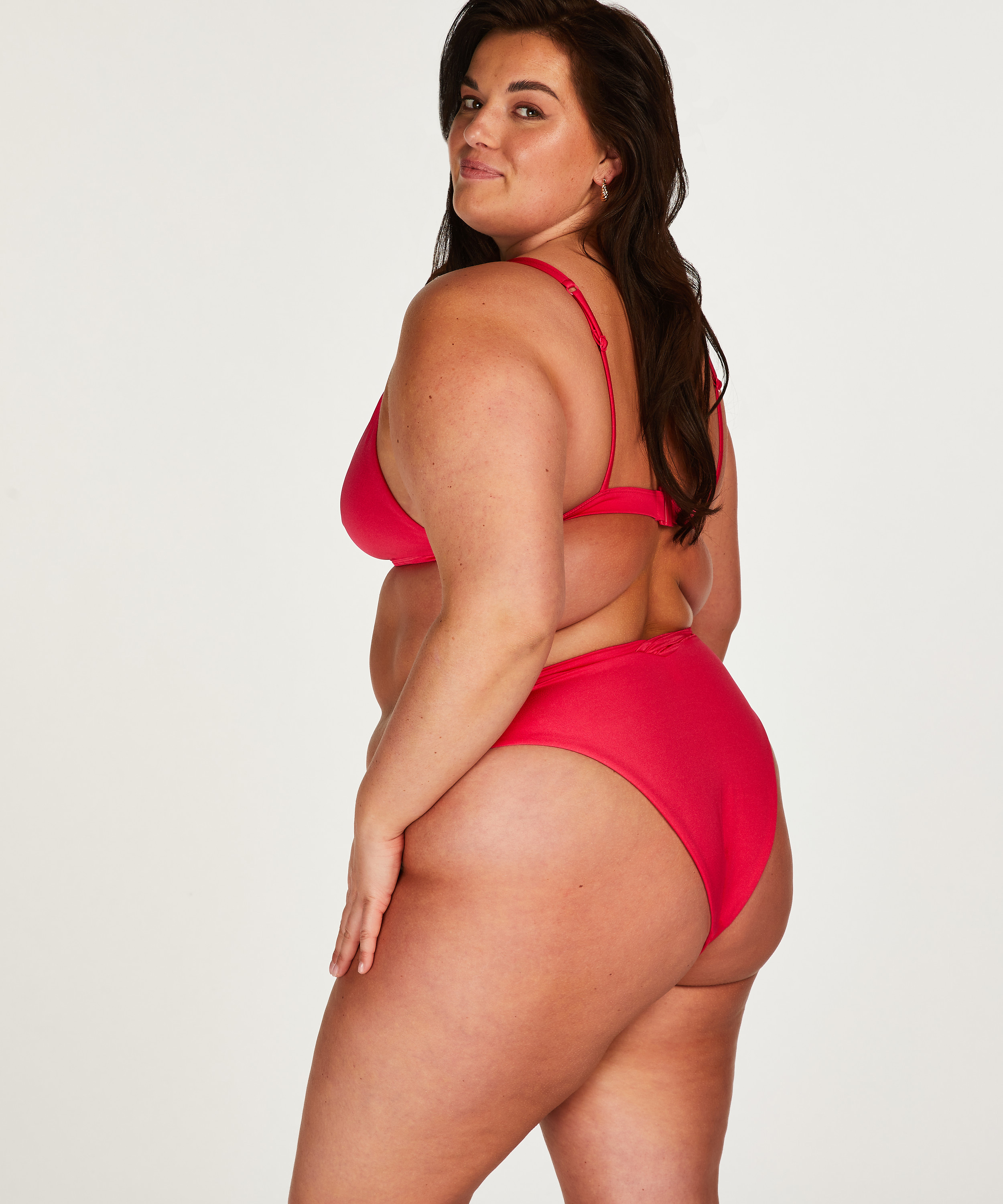 Bikinitruse Grenada, Rosa, main