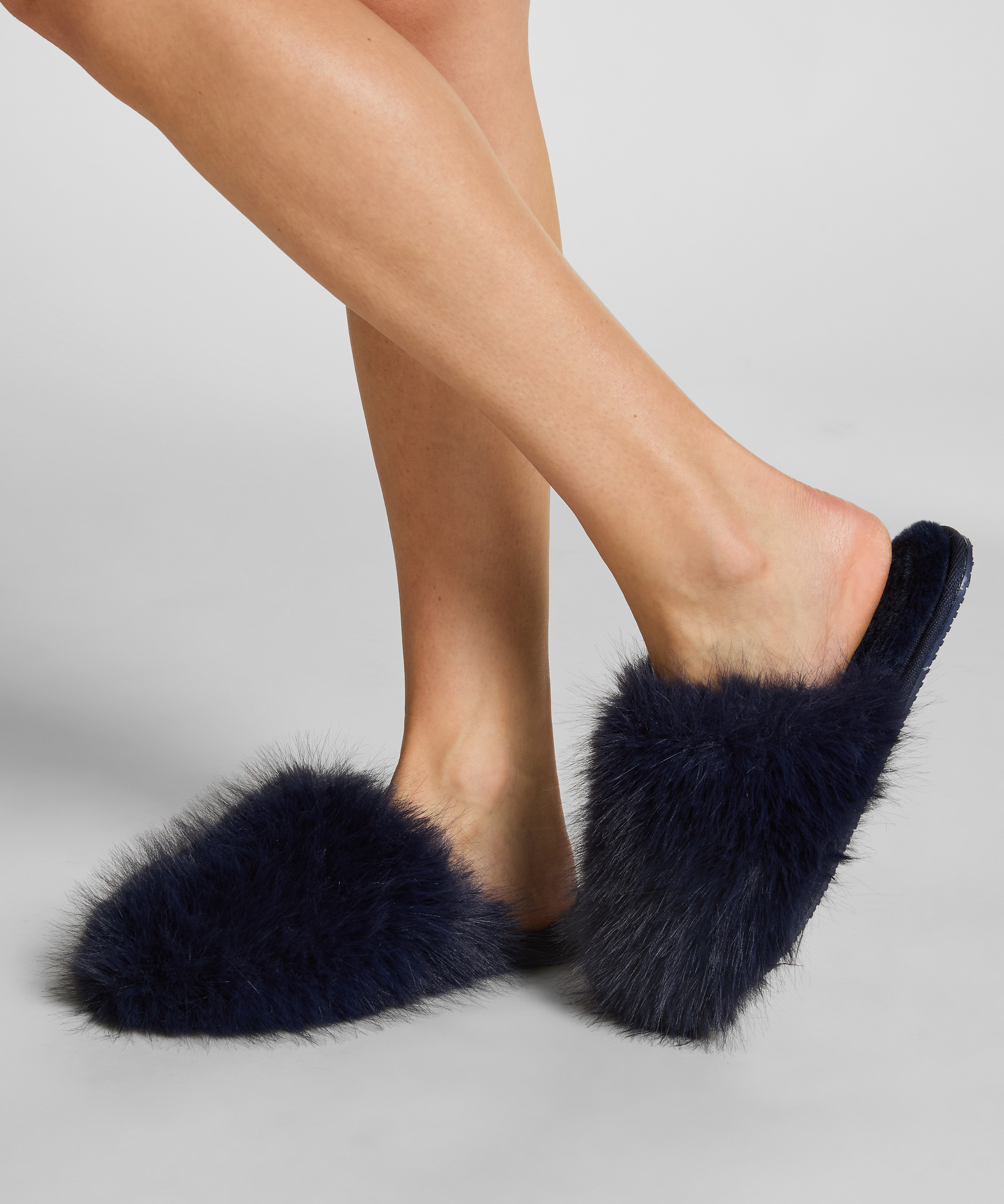 T&oslash;fler Isabella, Bl&aring;, main