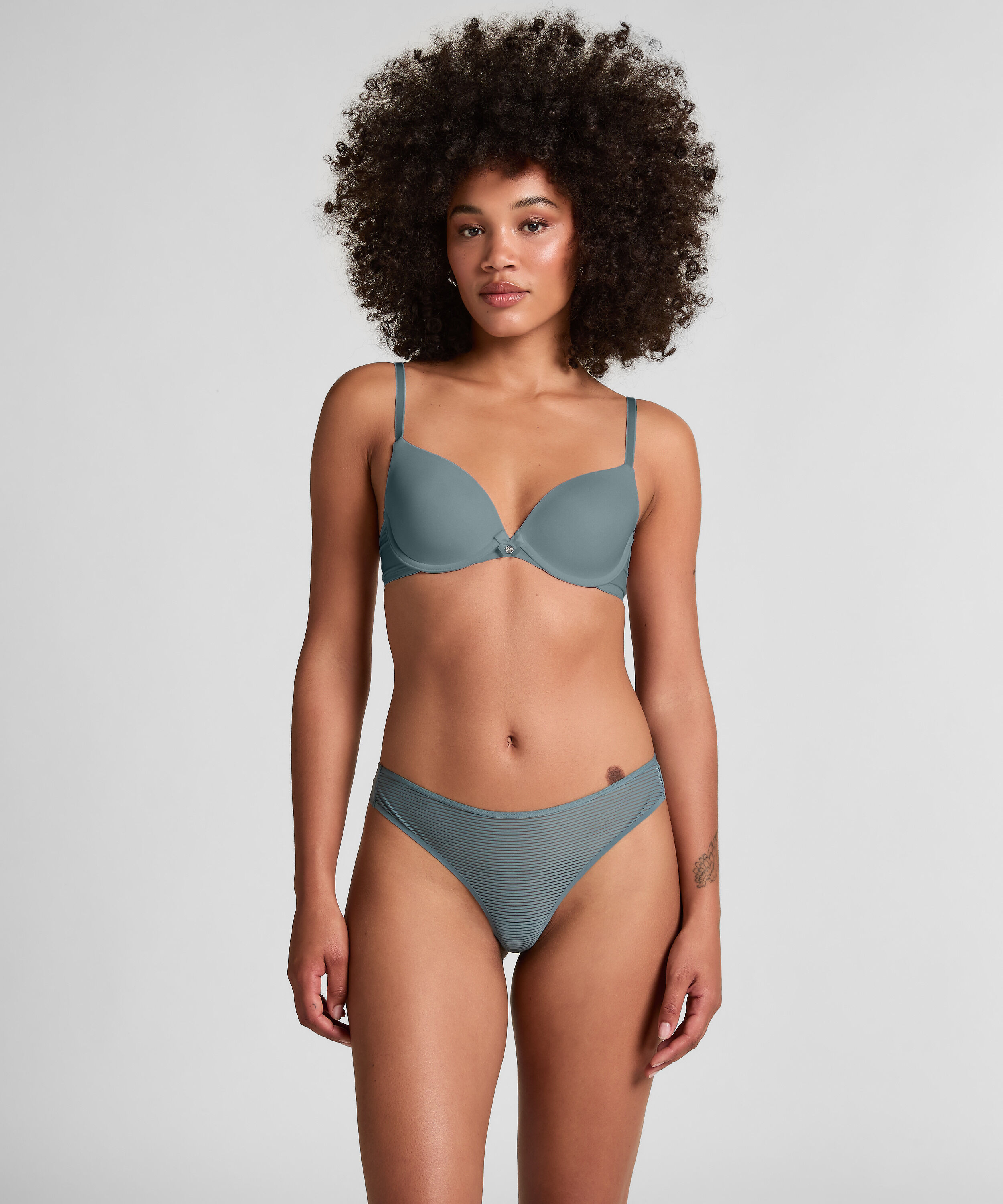 Usynlig thong i stripemesh