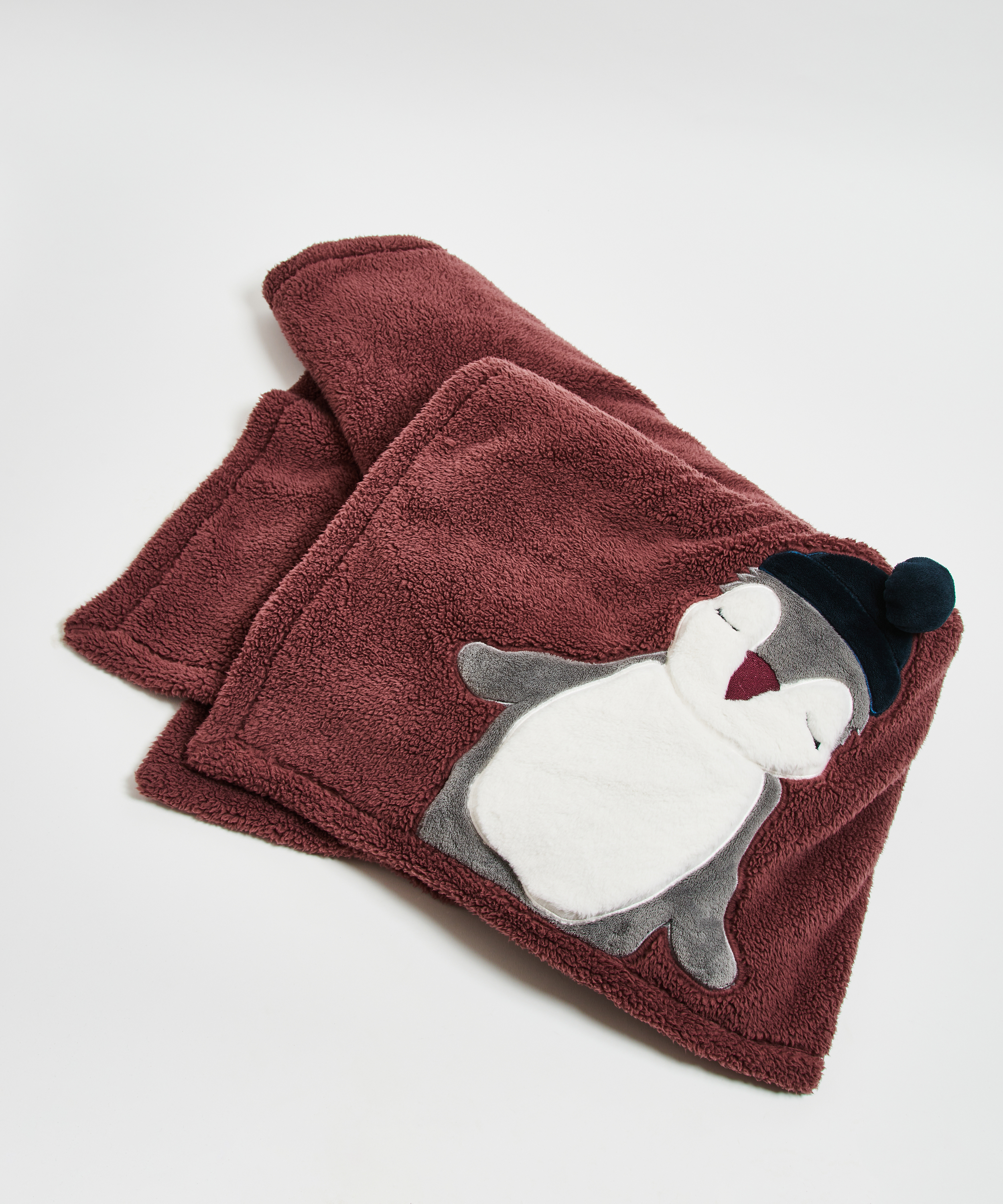 Juleteppe, Rosa, main