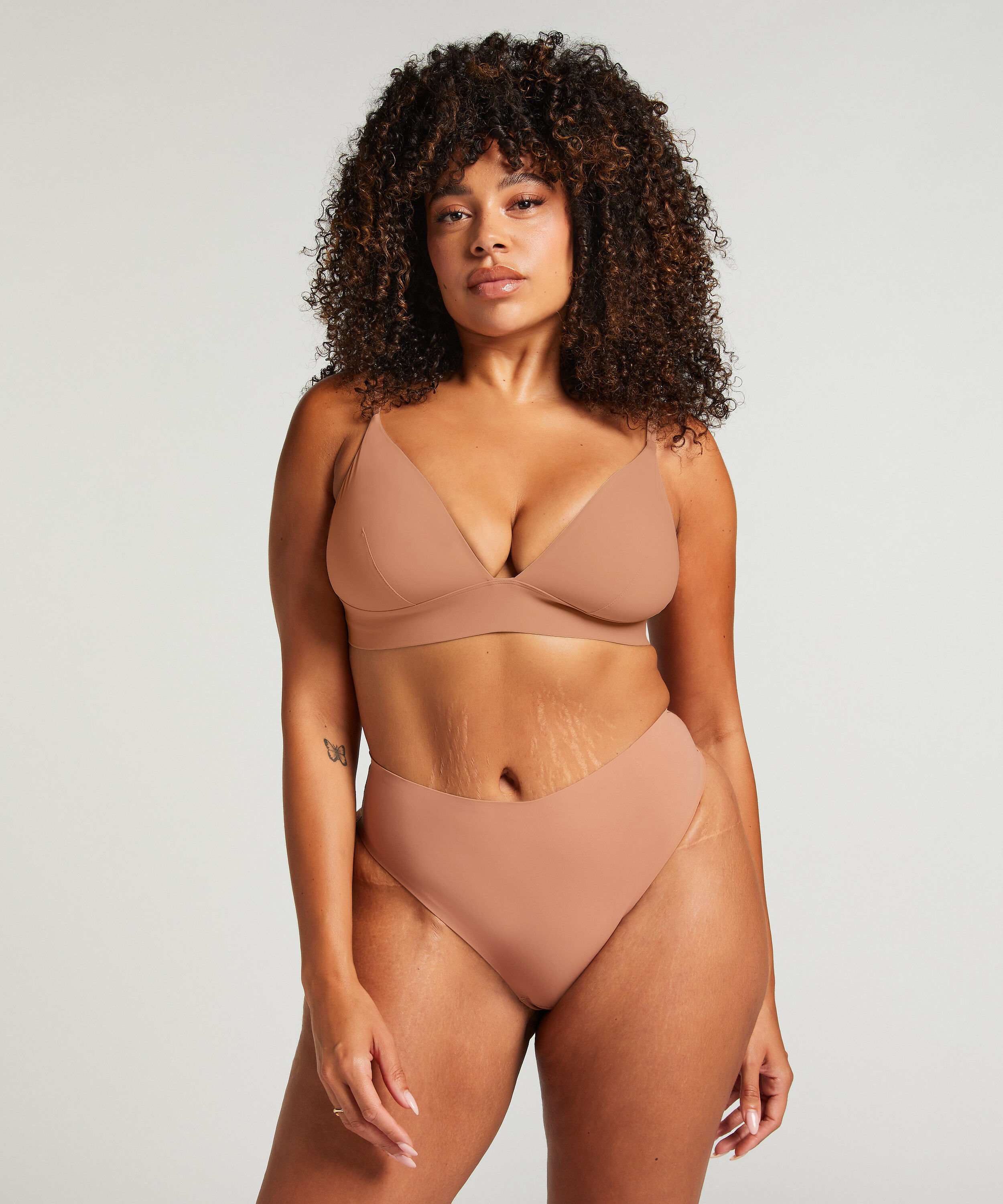 High Waisted Highleg Thong Smooth, Brun