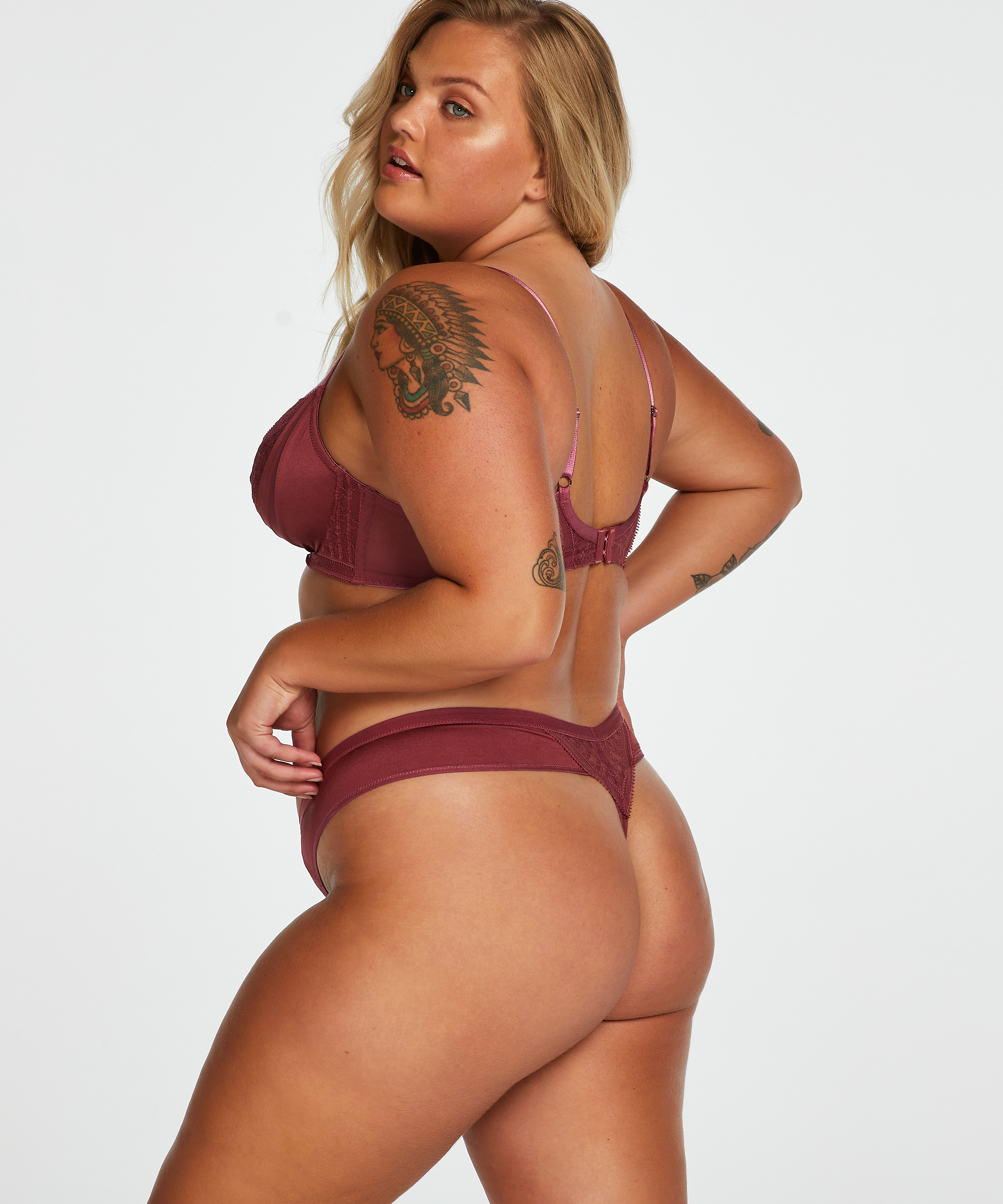 Kriss g-streng I AM Danielle, Rød, main