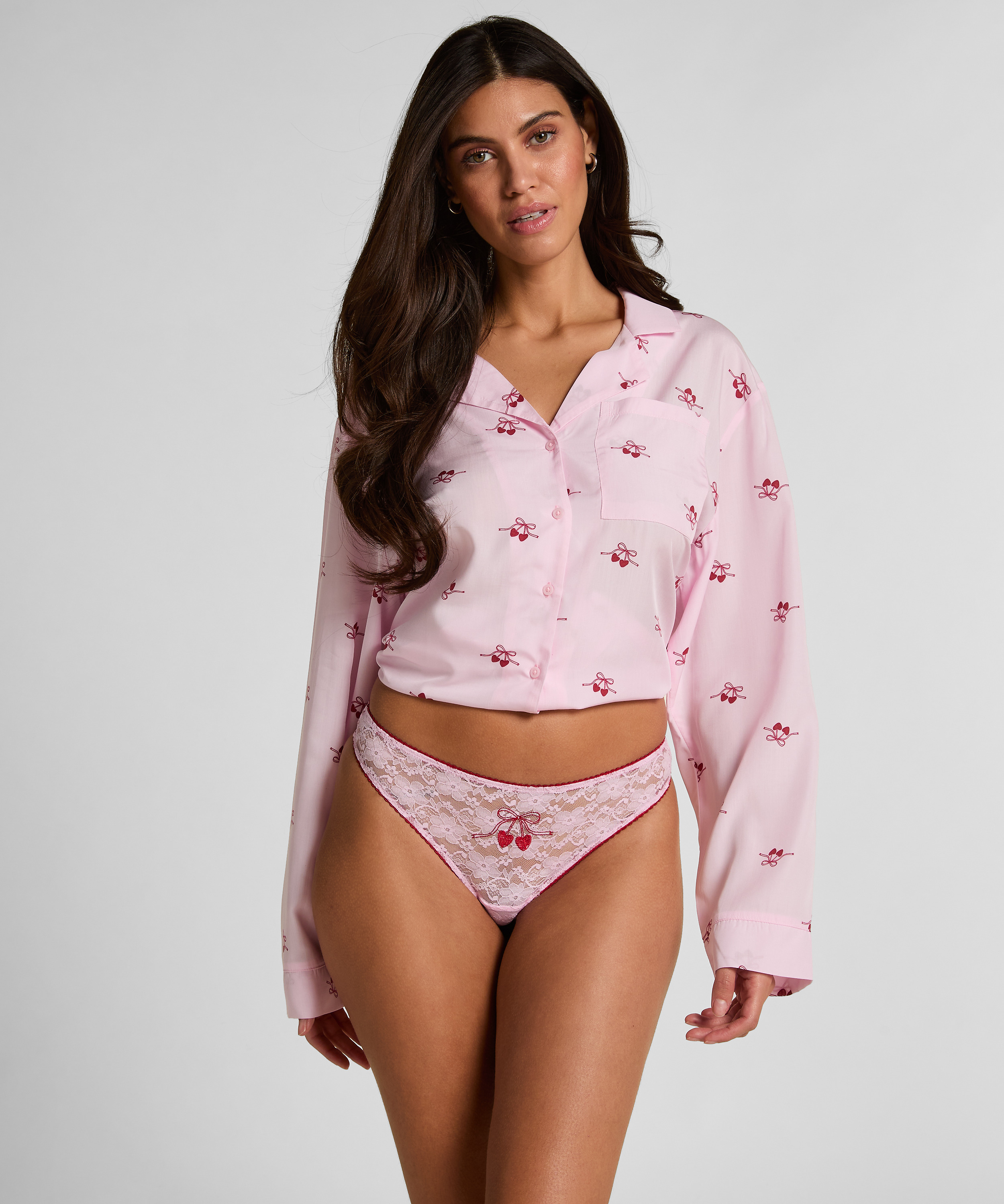 Lena Thong, Rosa, main