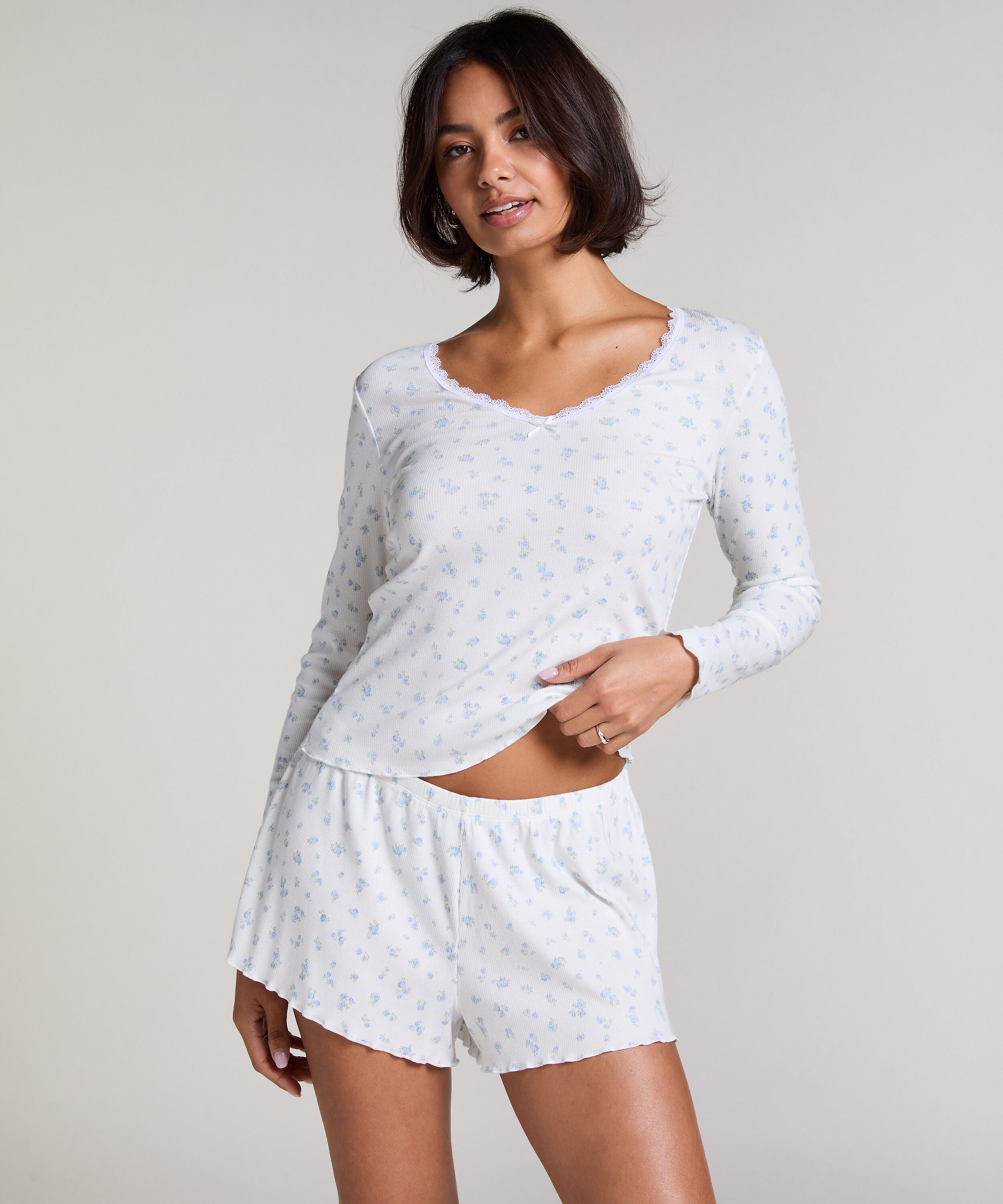 Pyjamassett – Ribbestrikket, Blå