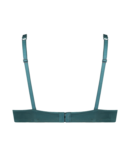 Maya foret BH med b&oslash;yle, Bl&aring;