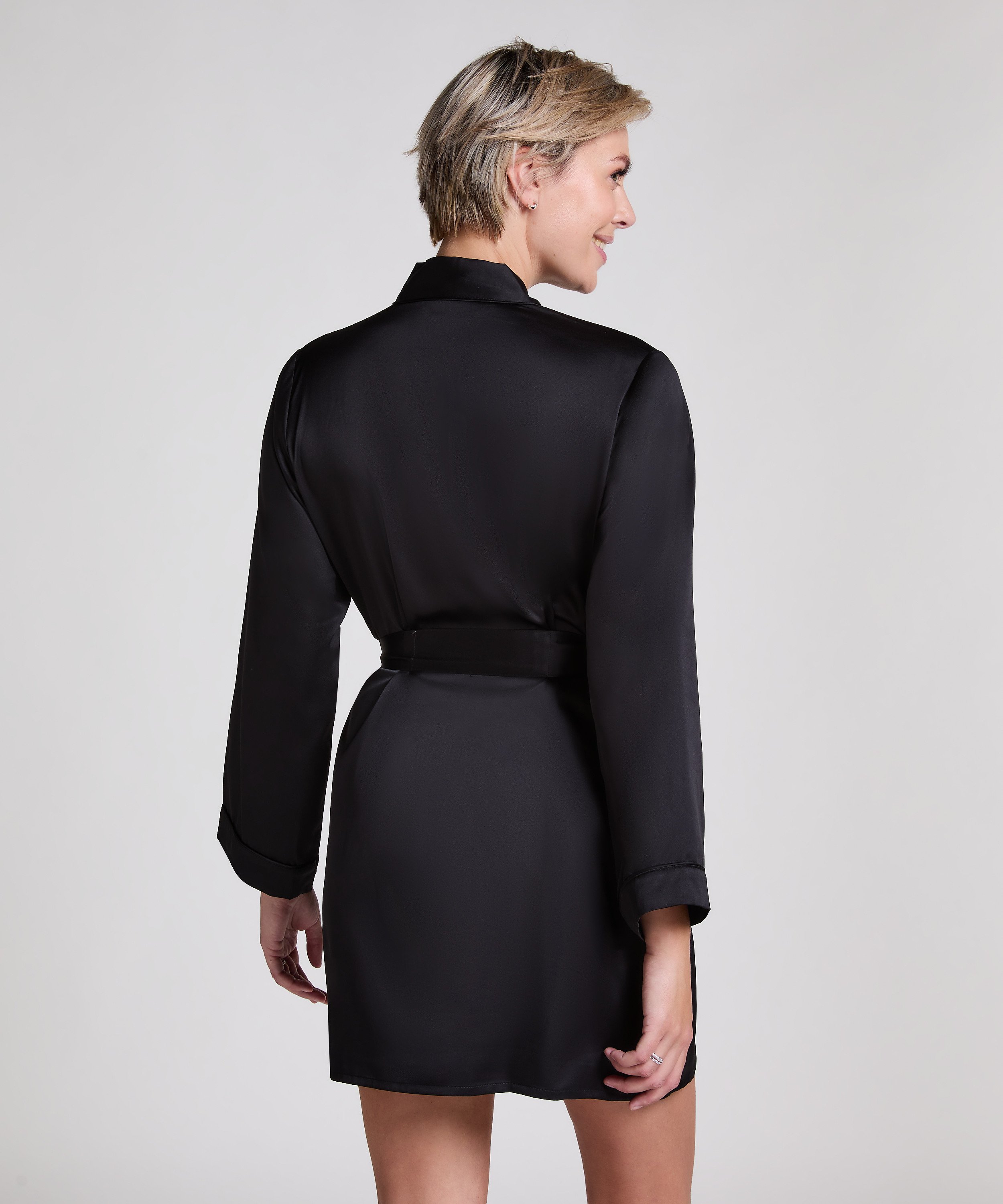 Satengkimono, Svart, main