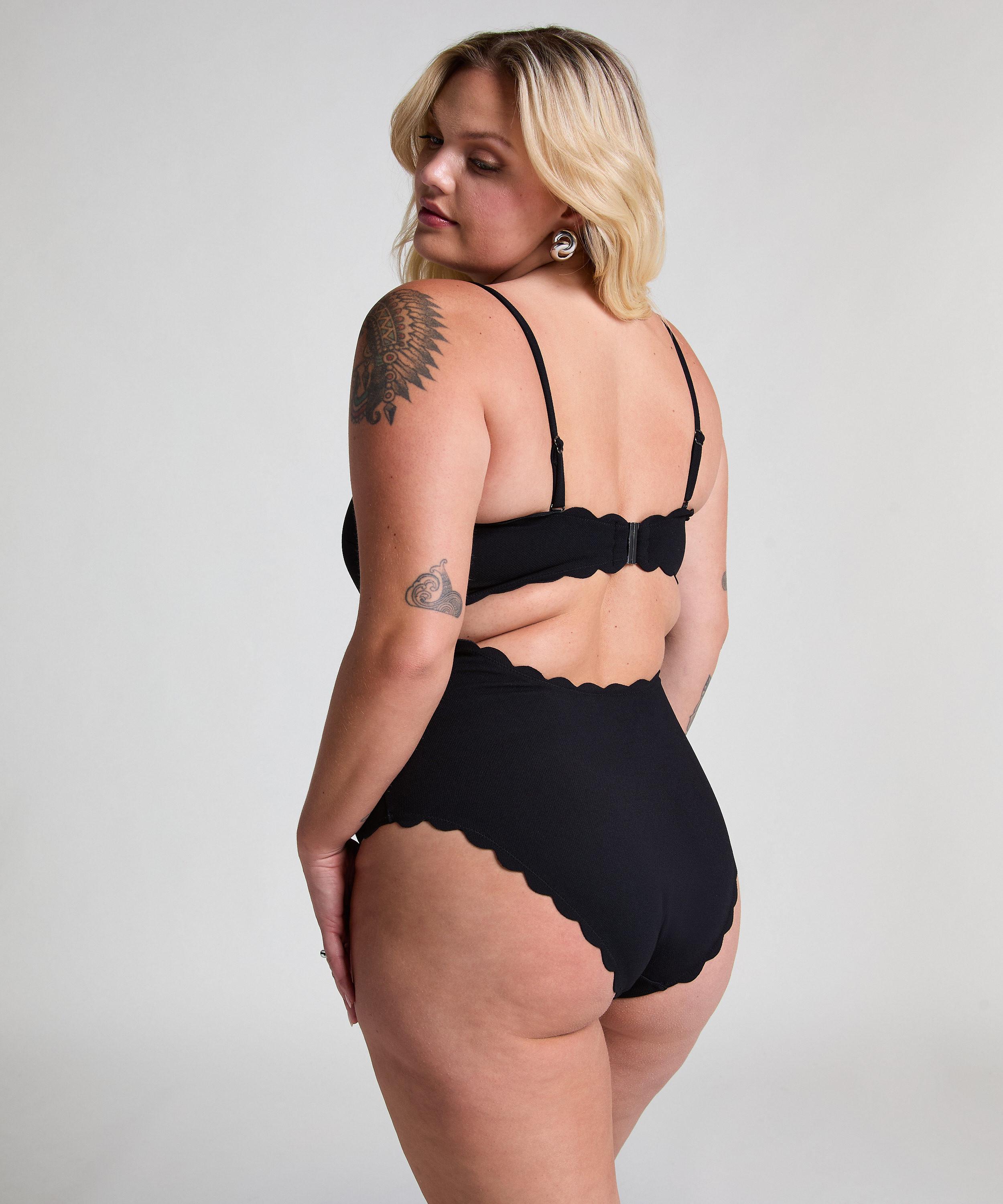 Badedrakt Bandeau Scallop, Svart, main