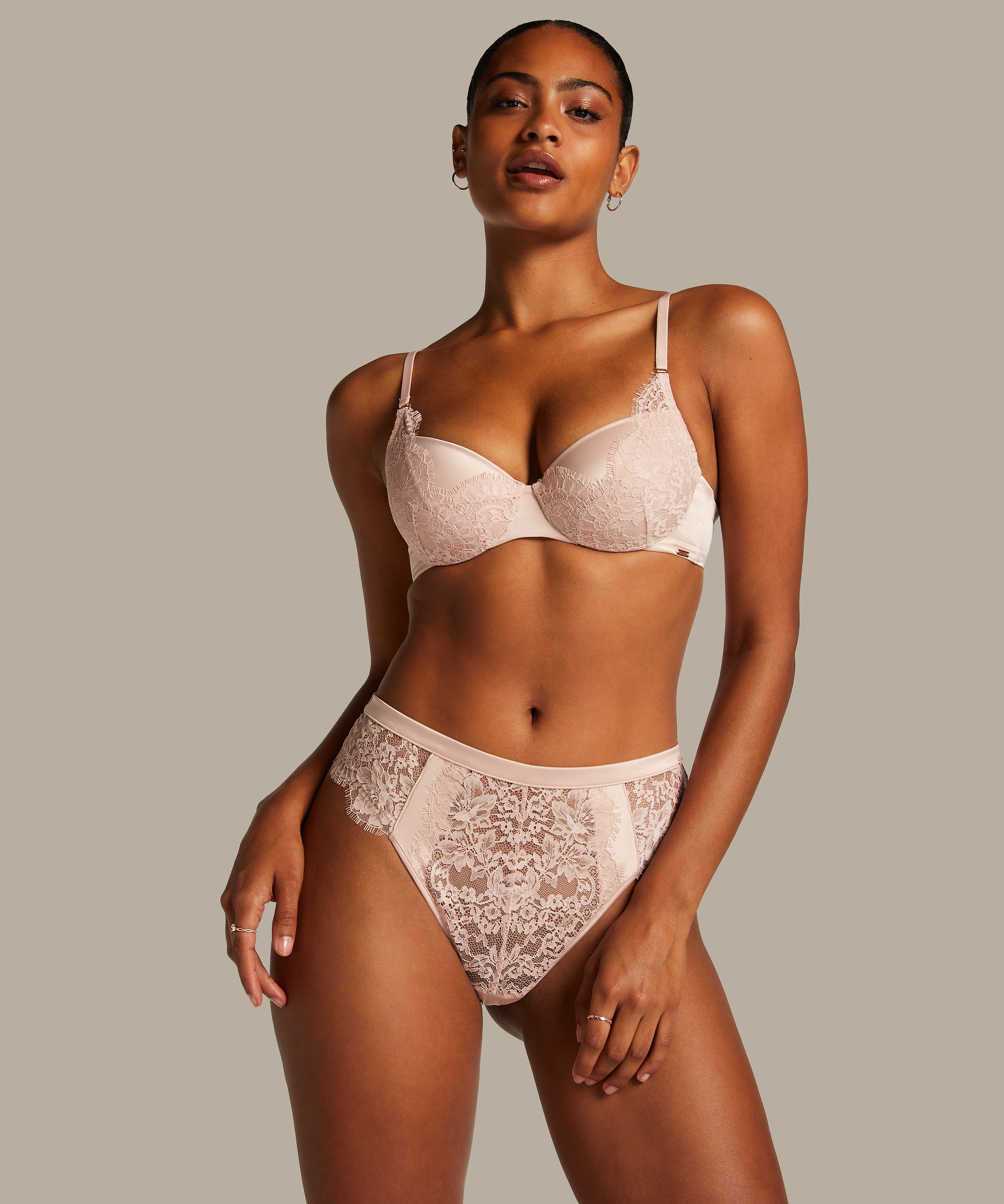 G-streng Chalice, Rosa, main