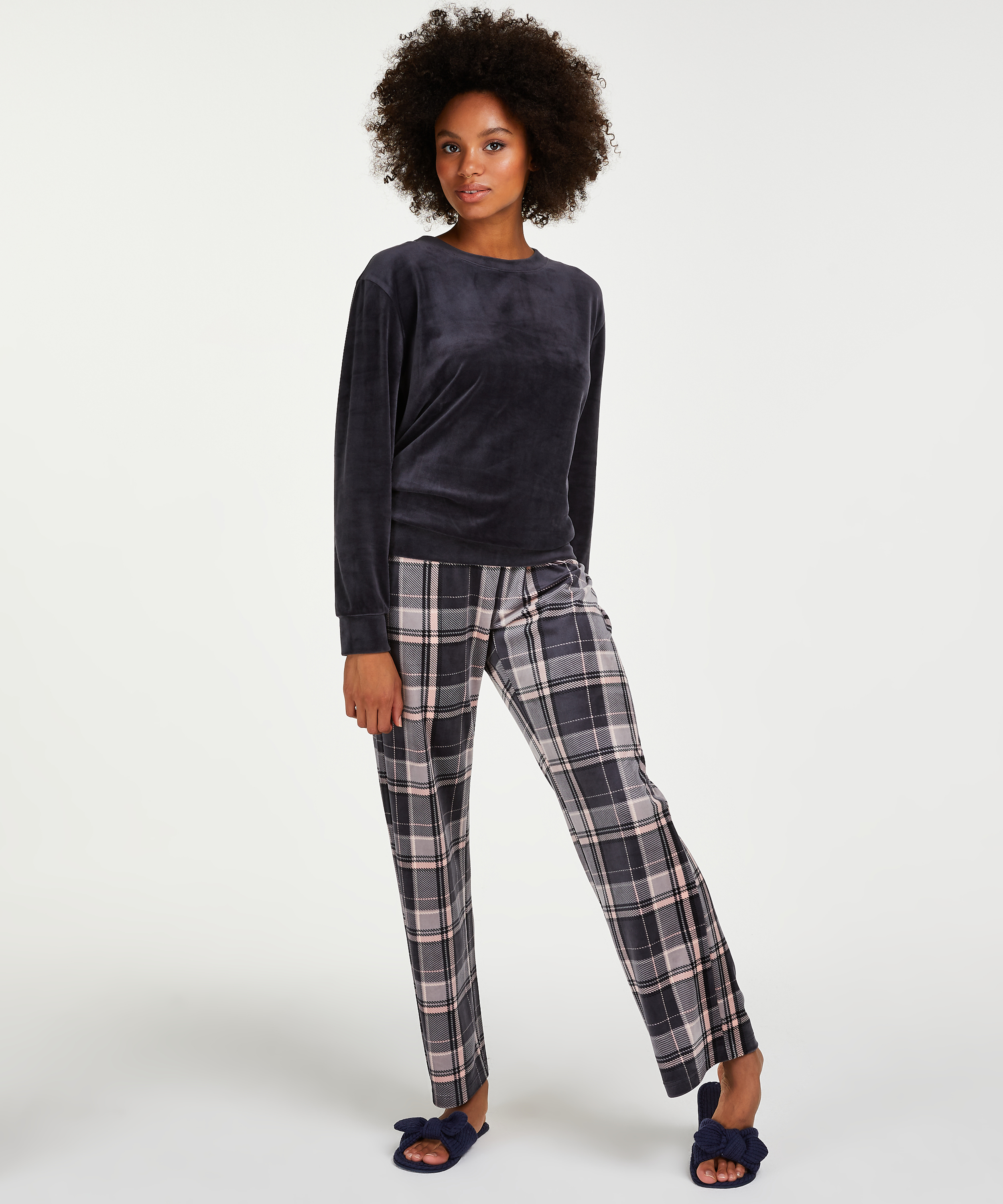 Pyjamassett i fl&oslash;yel, Gr&aring;, main