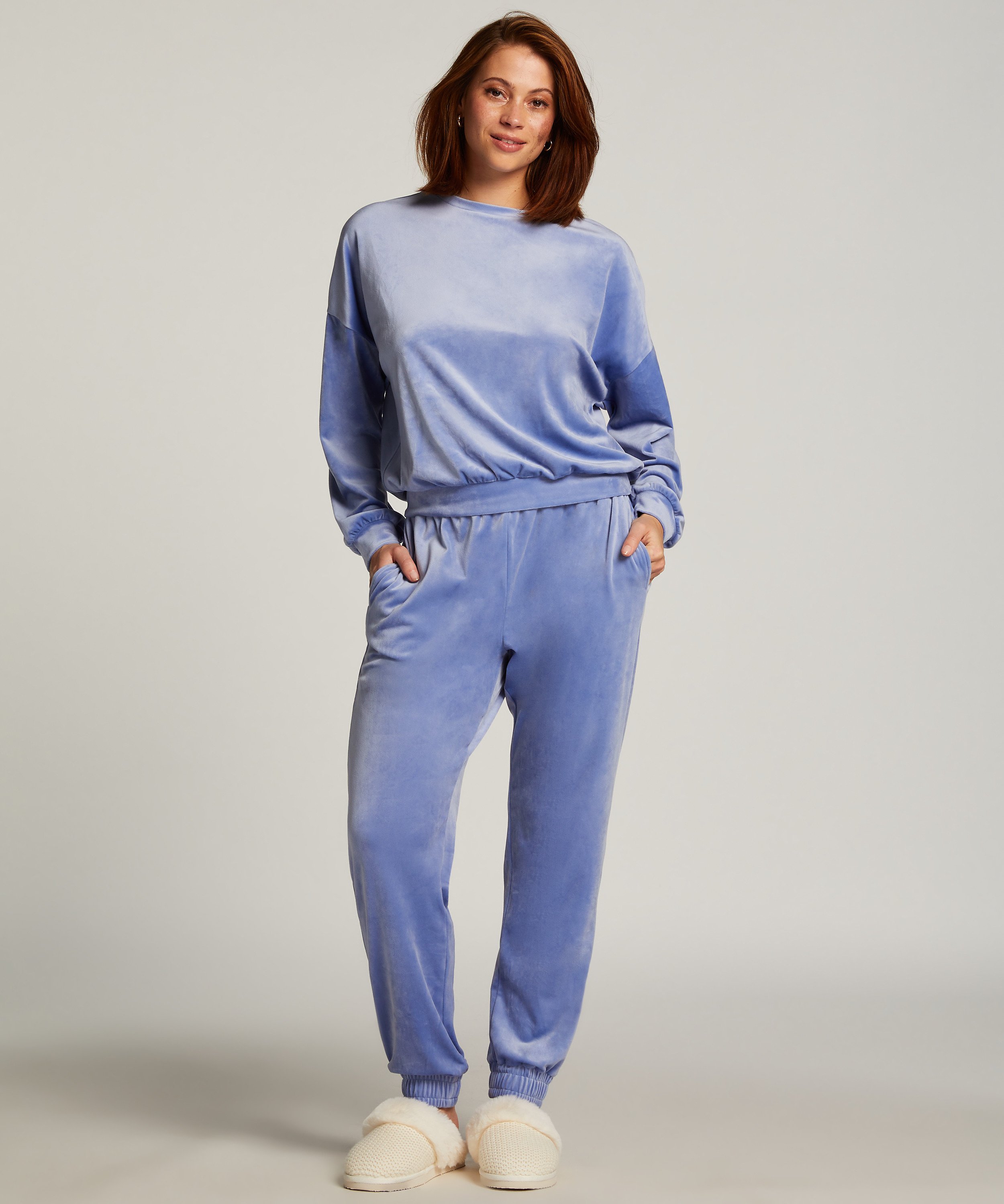 Topp i velur, Blå, main