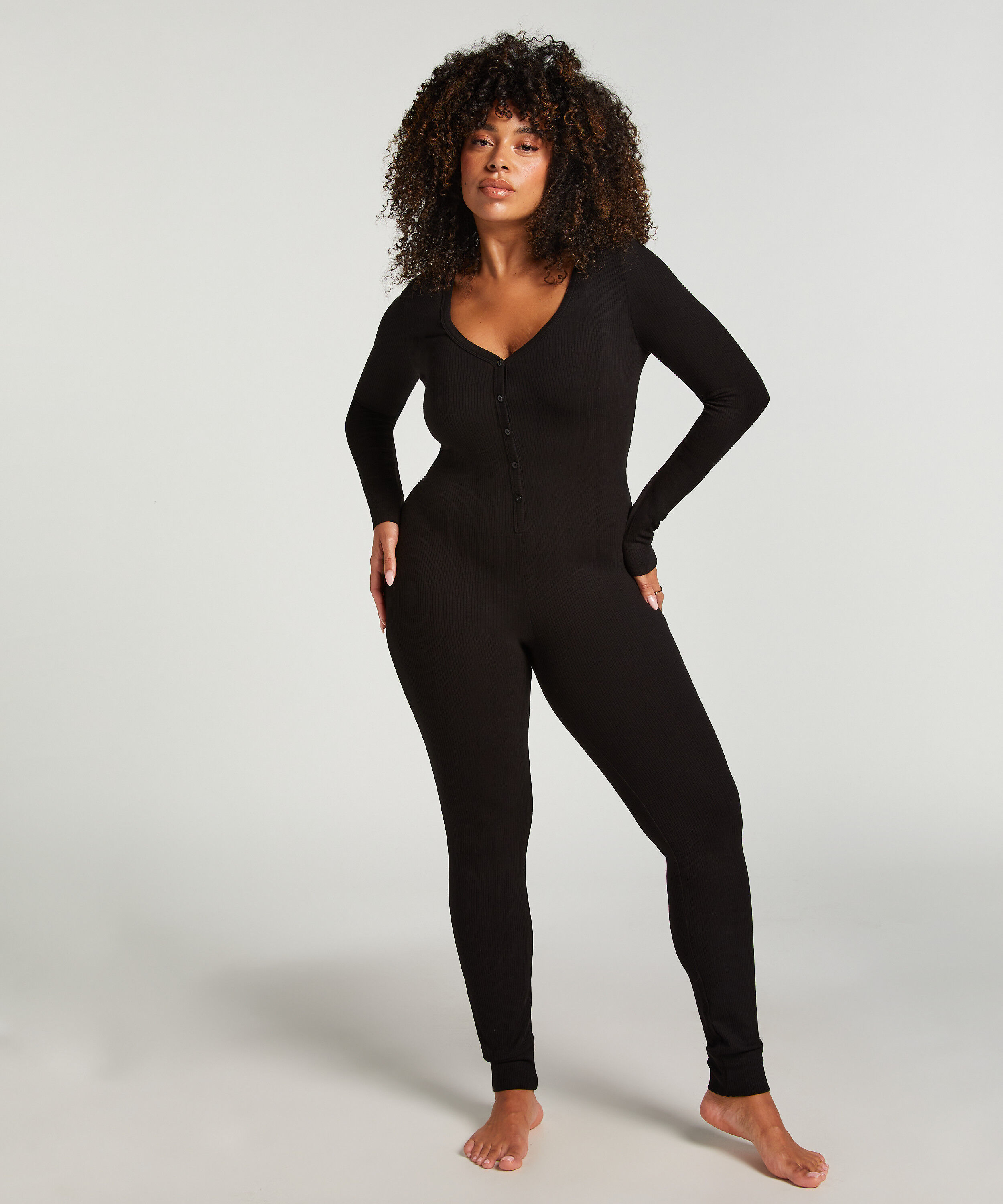 Onesie, Svart