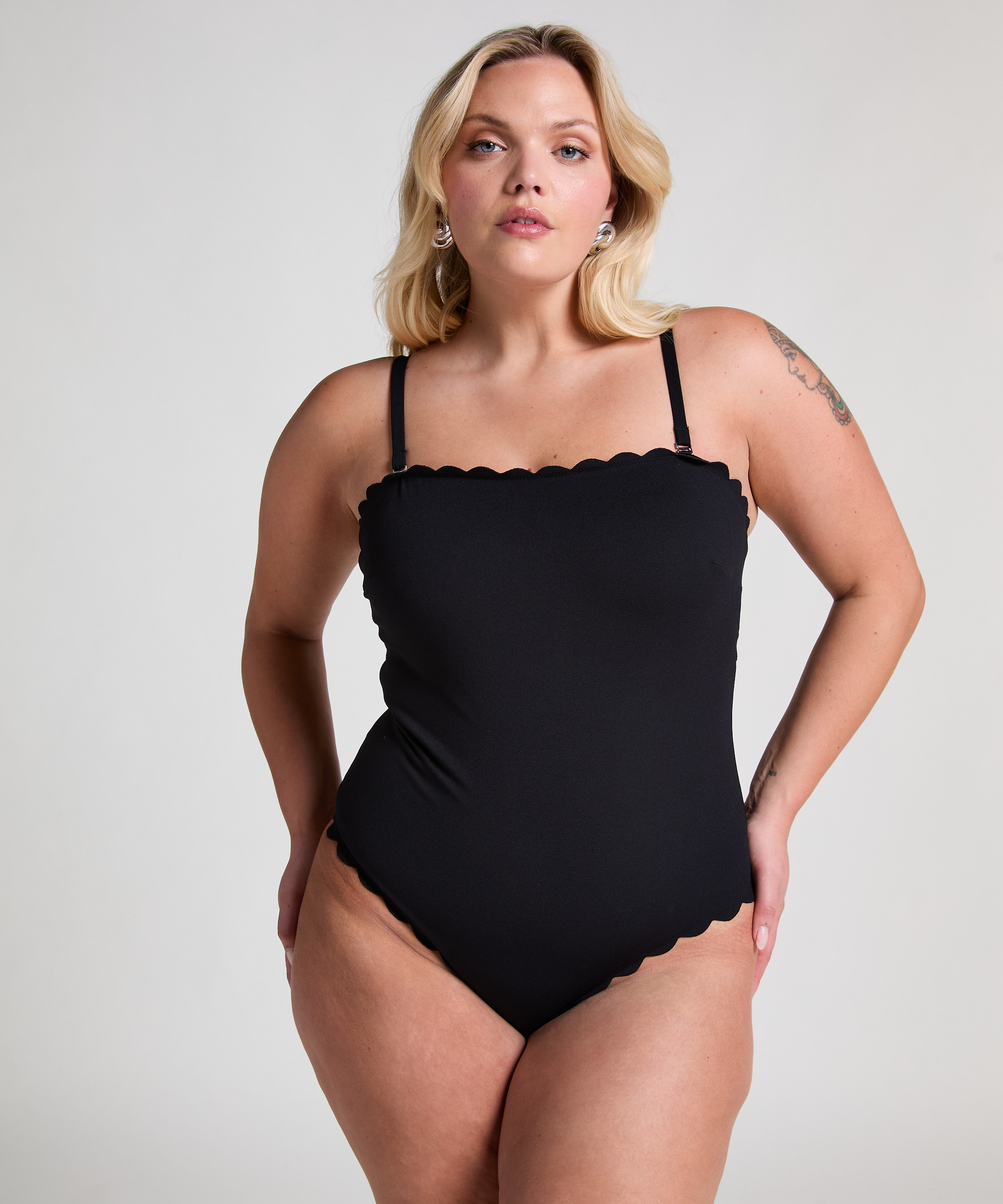 Badedrakt Bandeau Scallop, Svart, main