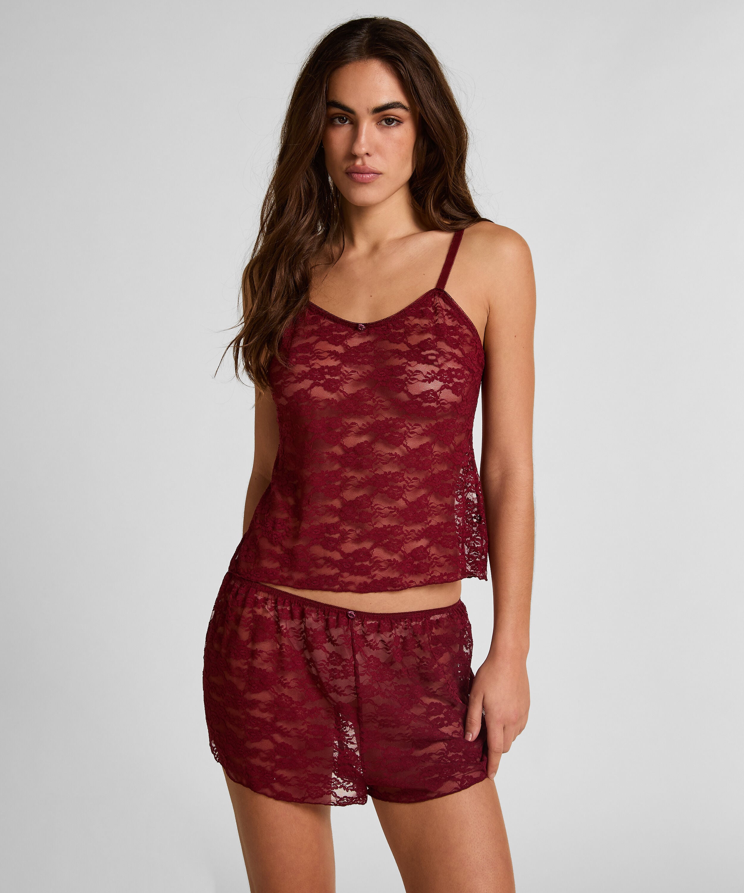 Short Allover Lace, Rød