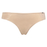 Naomi Thong, Beige