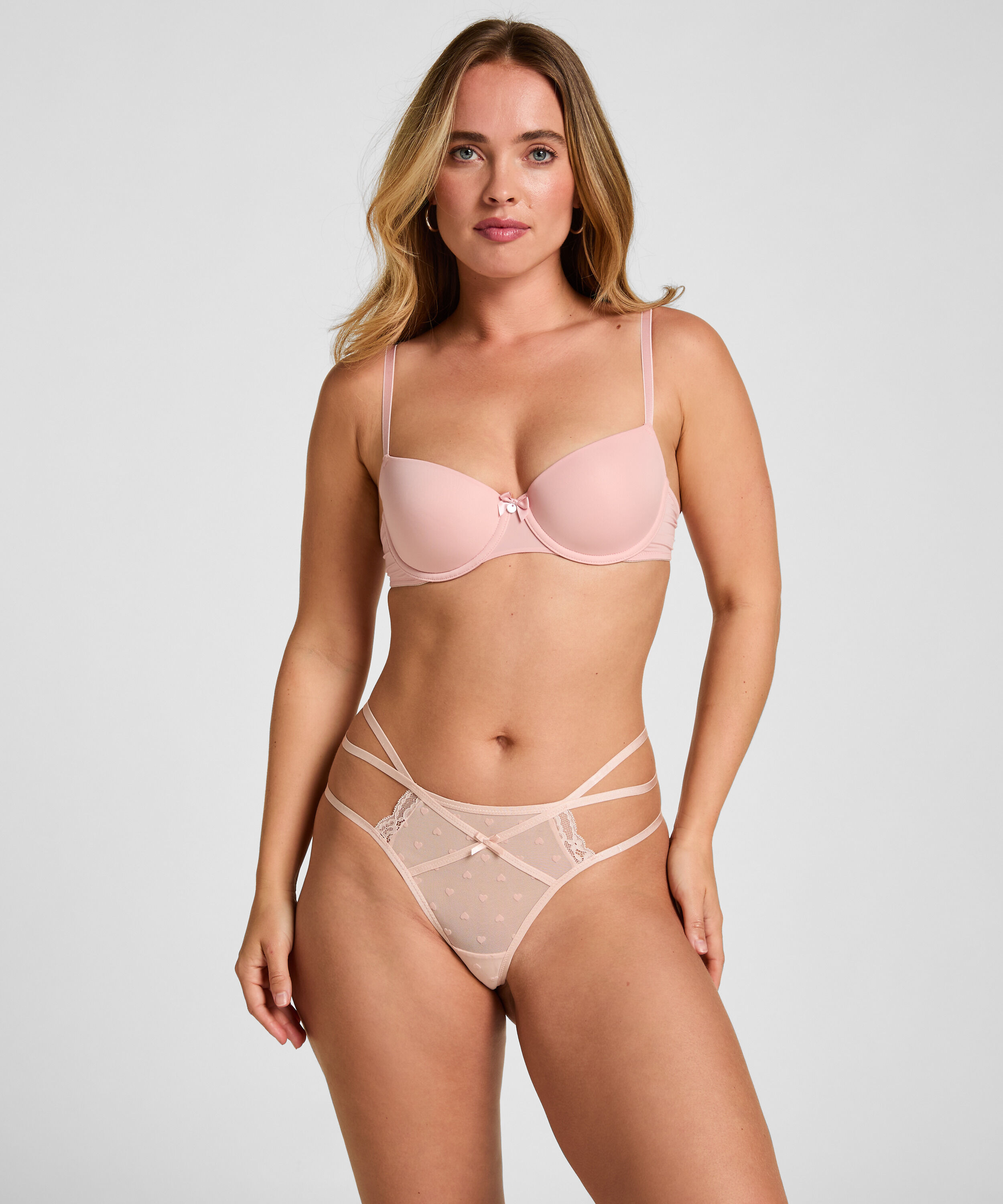 G-streng Melda, Rosa