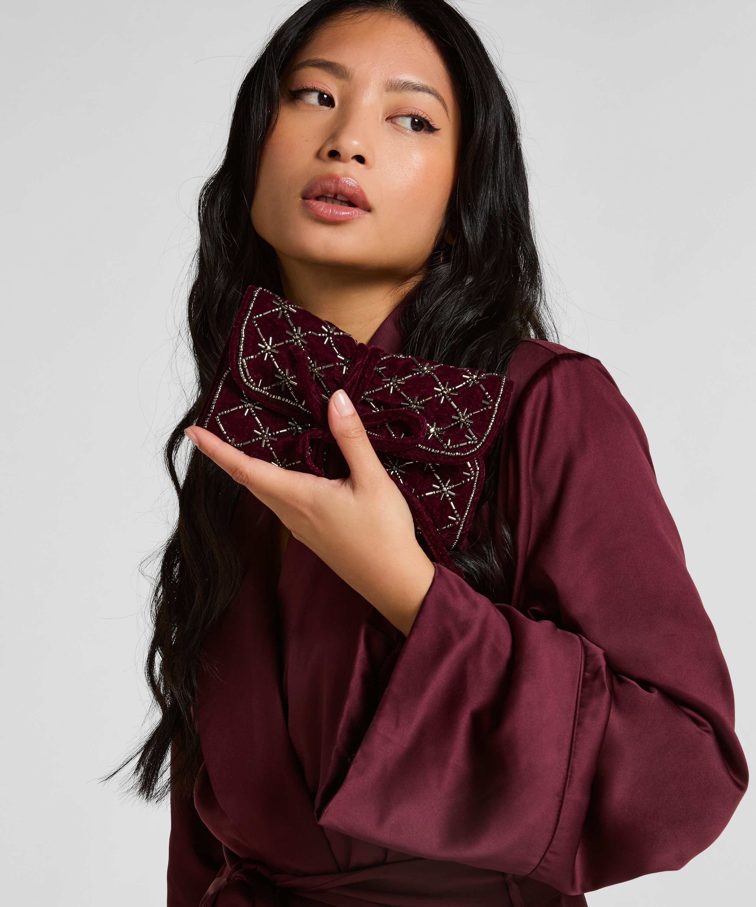 Perlesmykkeomslag, Lilla, main