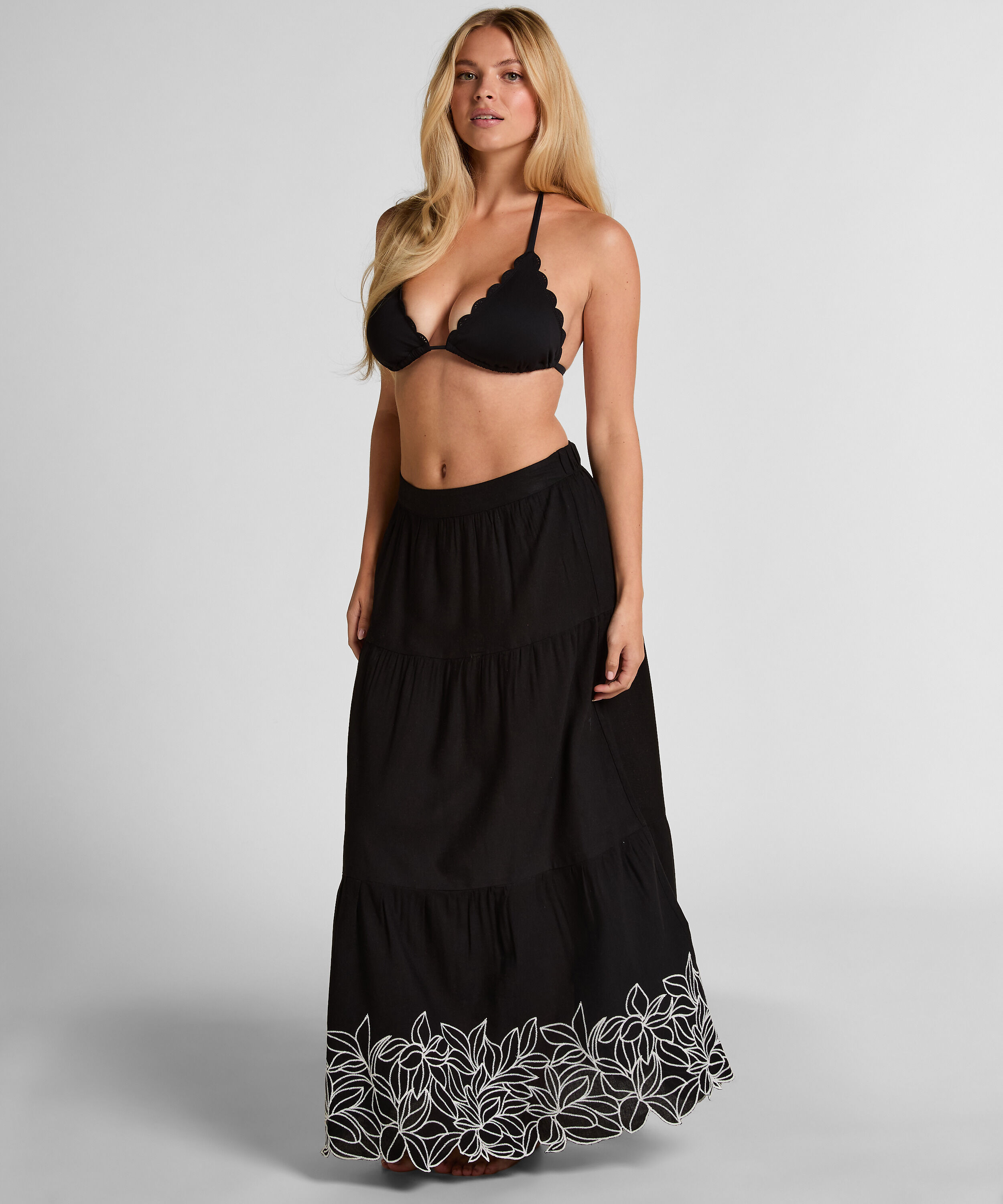 Brodert skjørt, Svart Brodert skjørt, Svart