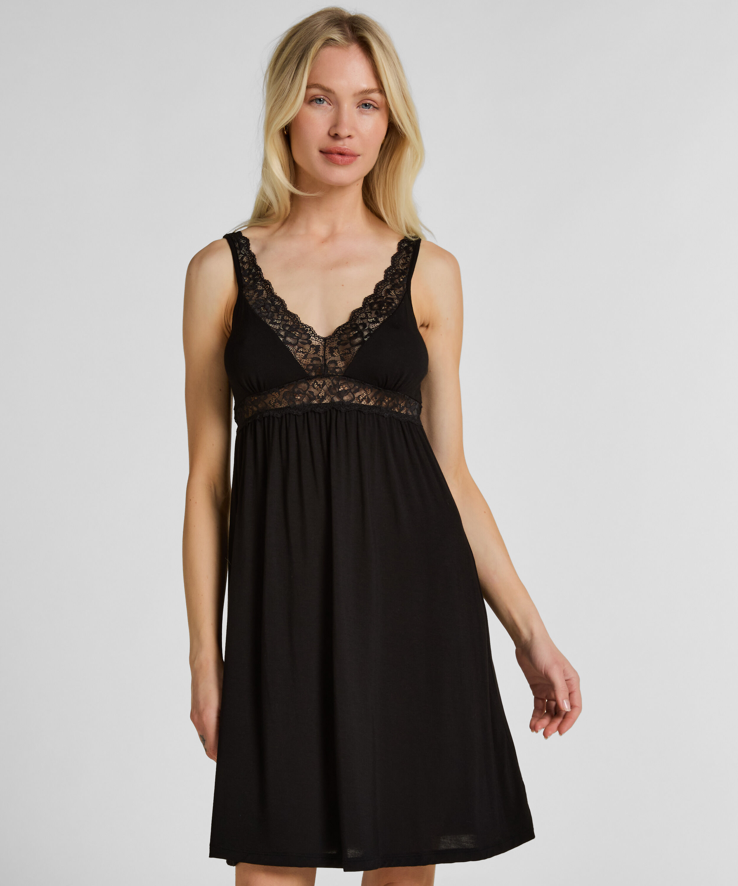Jersey Slip Dress med Blonder, Svart Jersey Slip Dress med Blonder, Svart