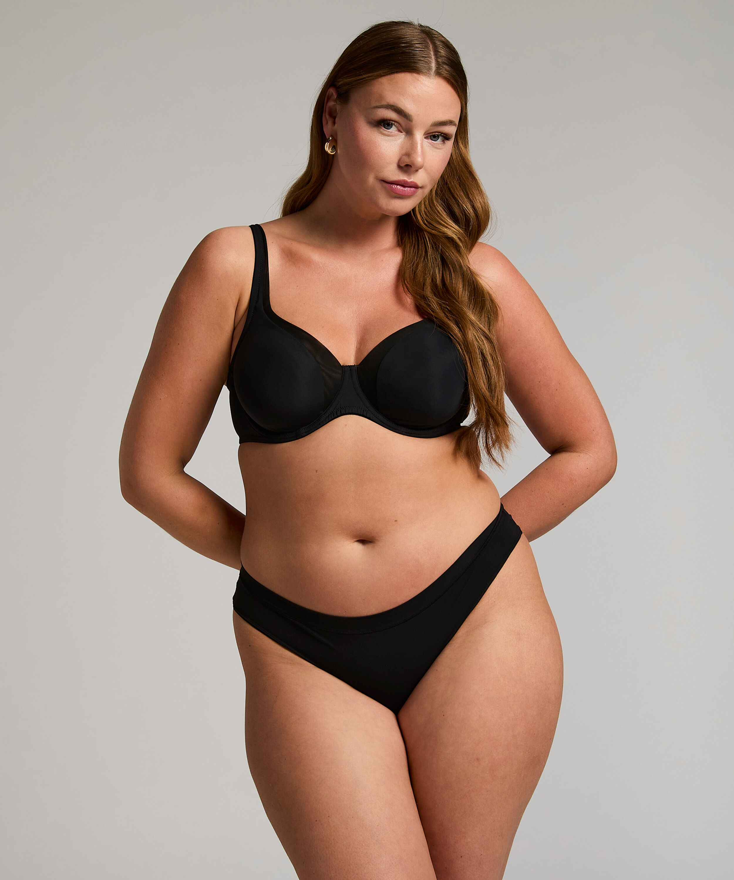 Brasiliansk truse i netting, Svart Brasiliansk truse i netting, Svart