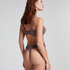 Diva thong, Brun
