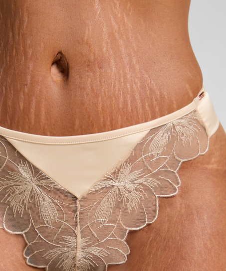 Emilia G-streng, Gul