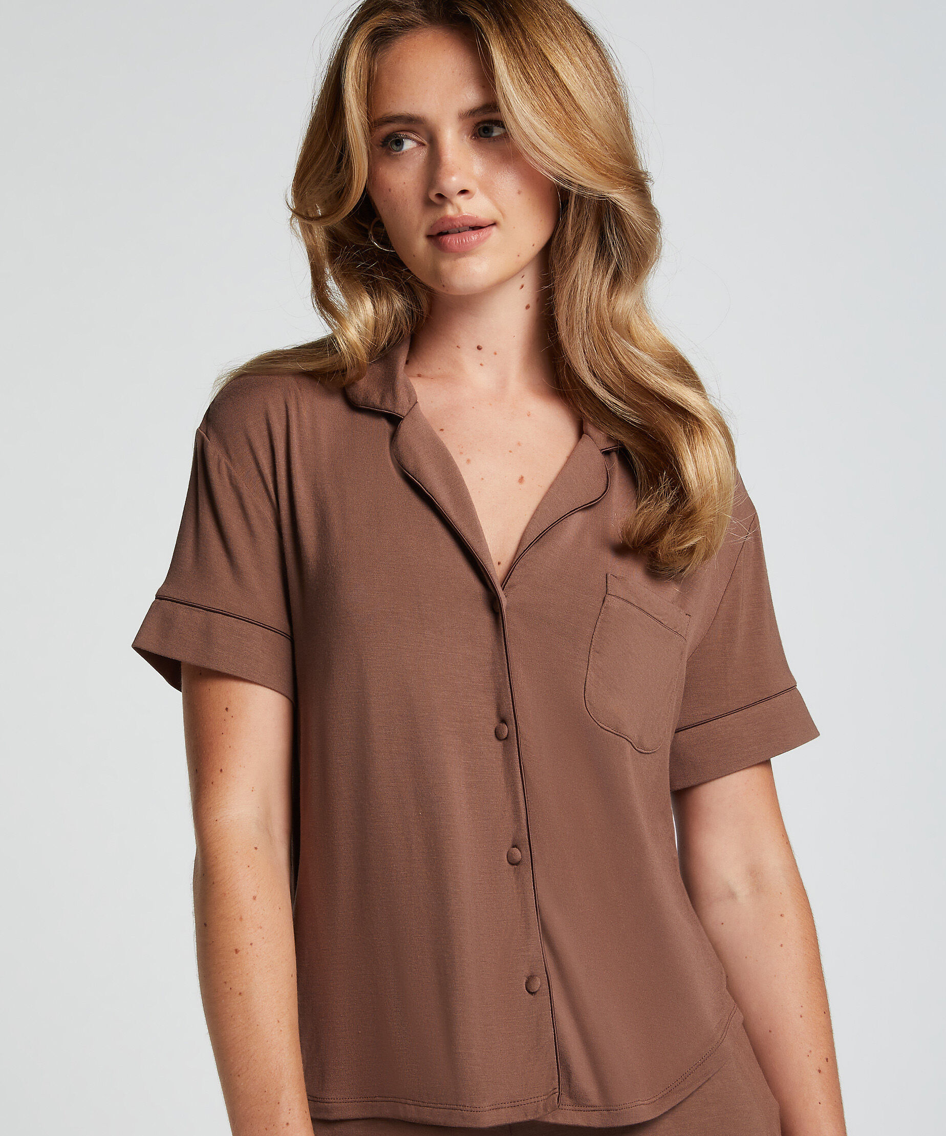 Essential kortermet jakke i jerseystoff, Brun