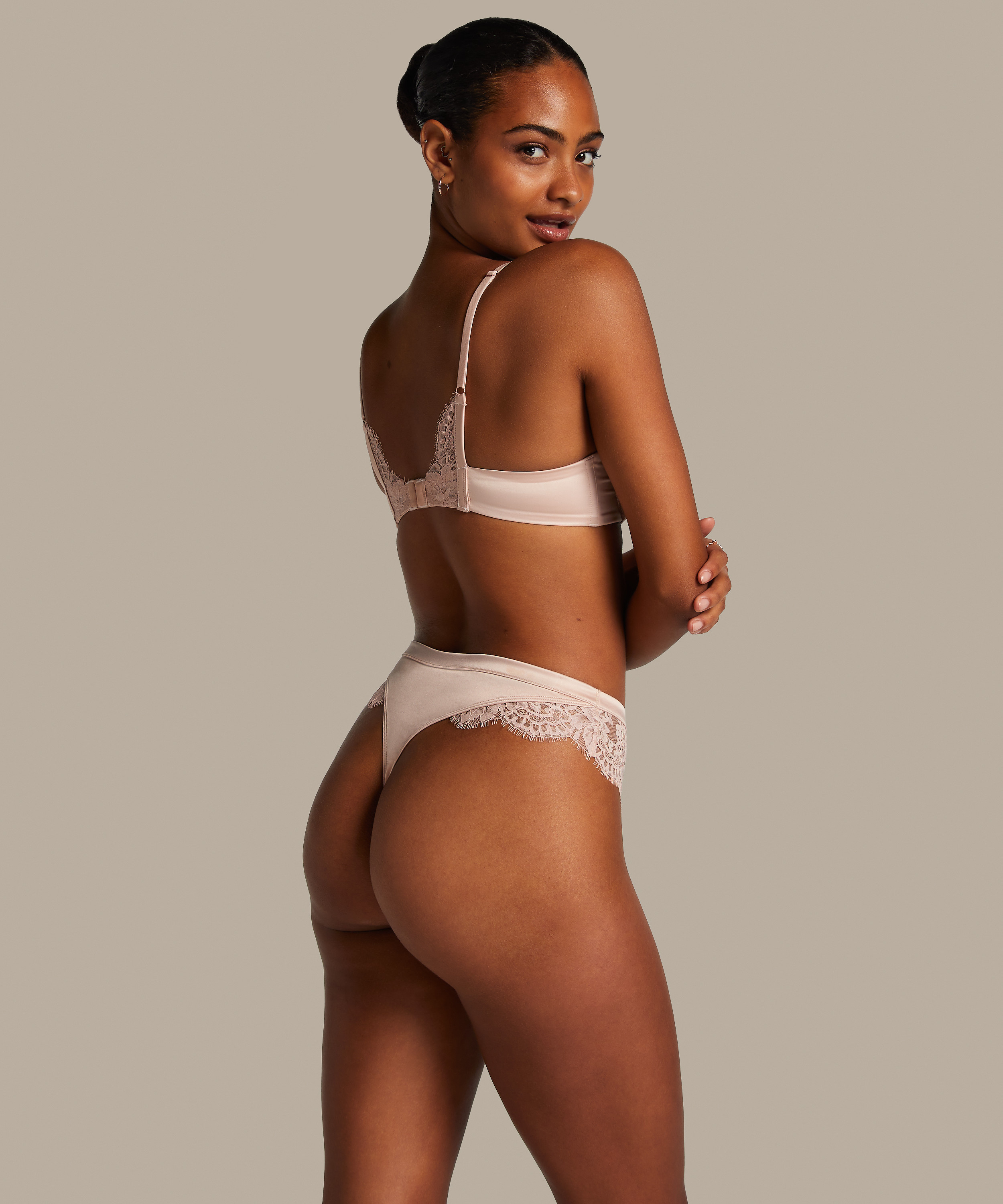 G-streng Chalice, Rosa, main