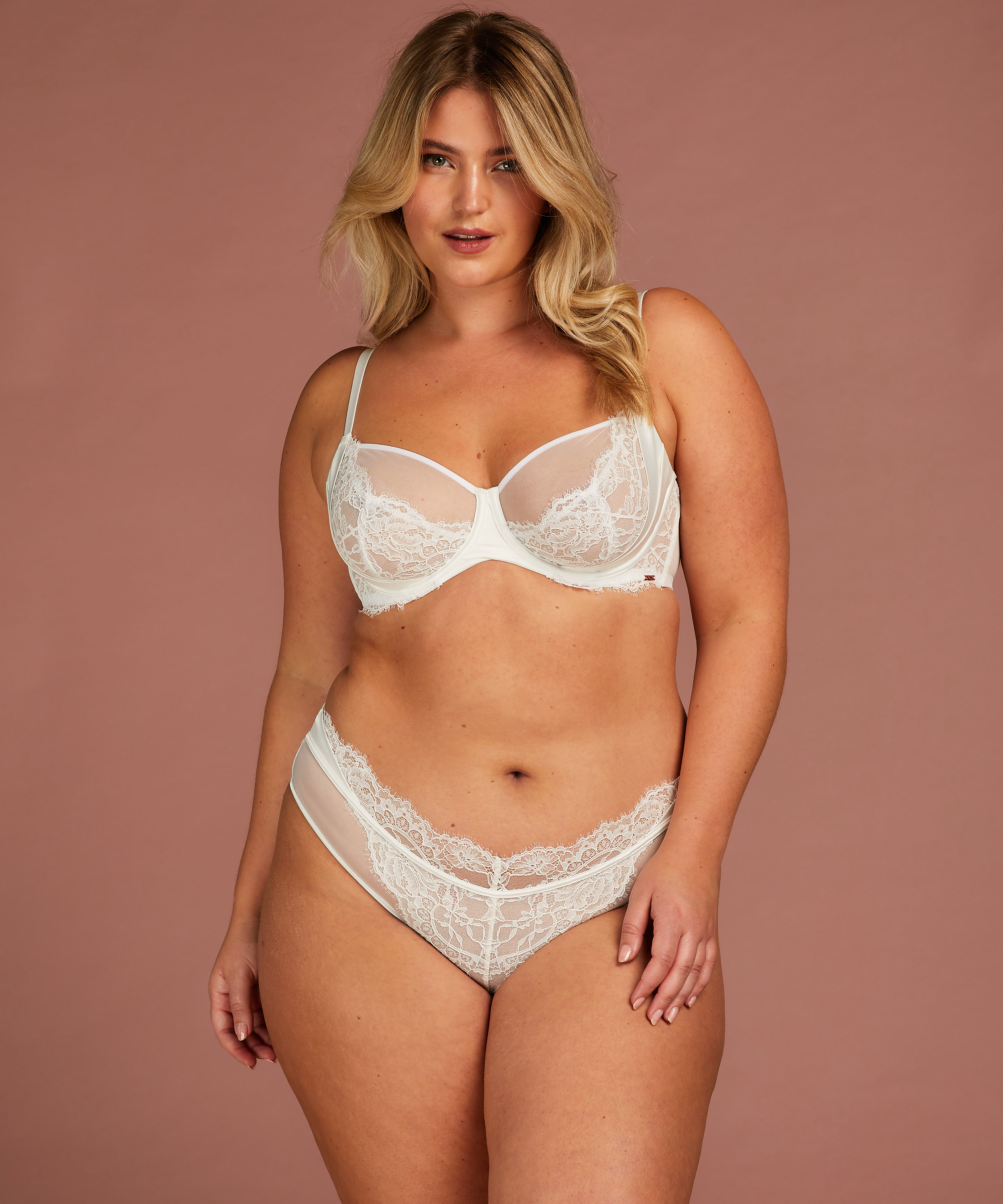 Akelei brazilian, Hvit, main