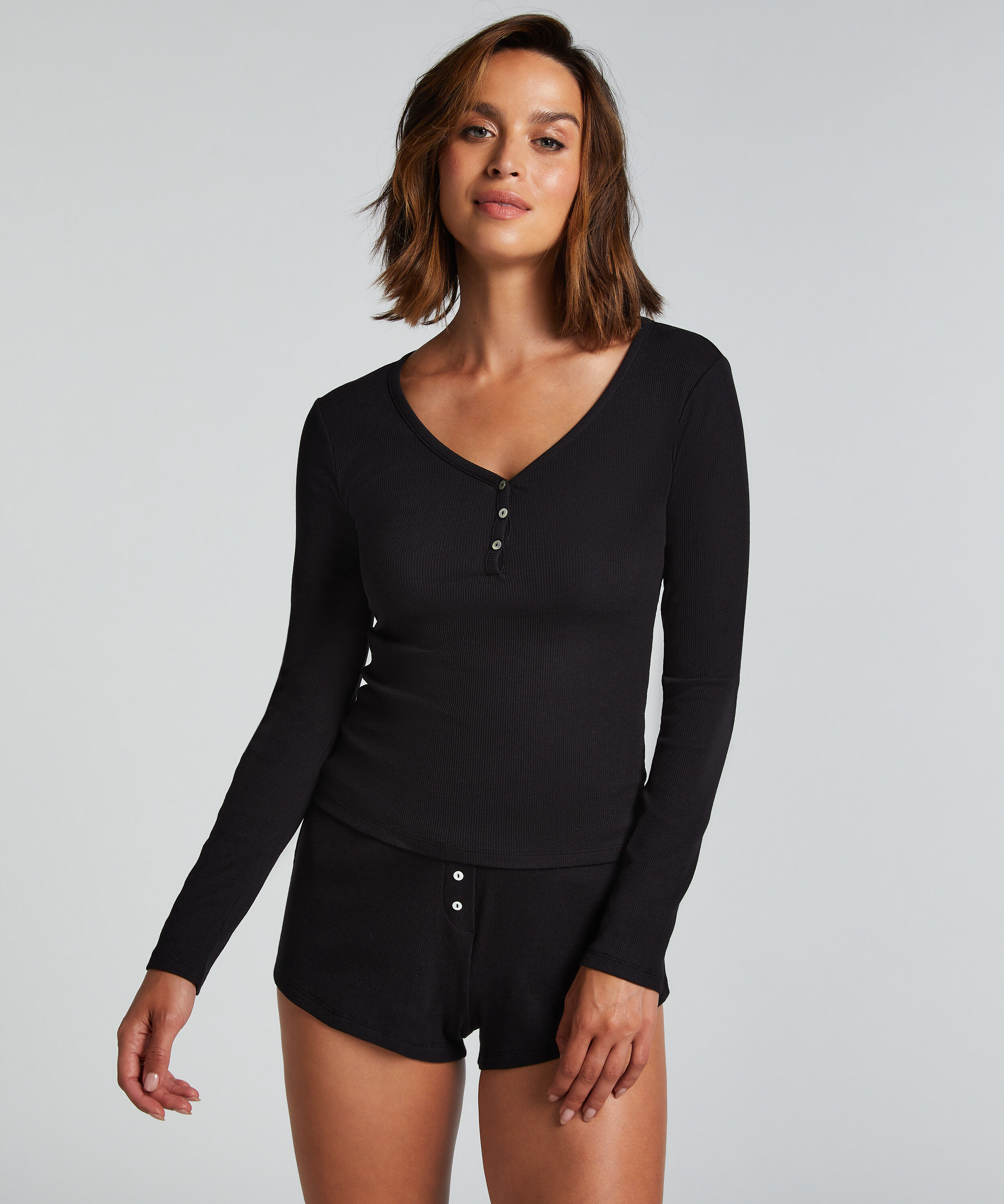 Pyjamassett, Svart